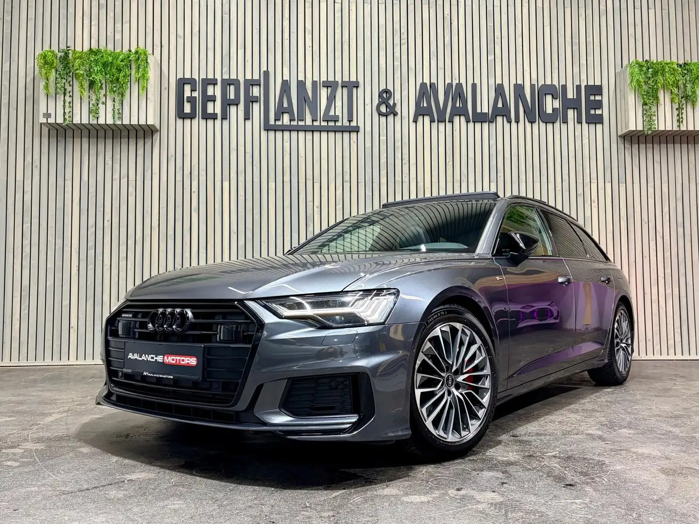 Audi A6 A6 AV 55eTFSI QU*SLINE INT+EXT*BLACK+*PANO*HD-MATR Grau - 1