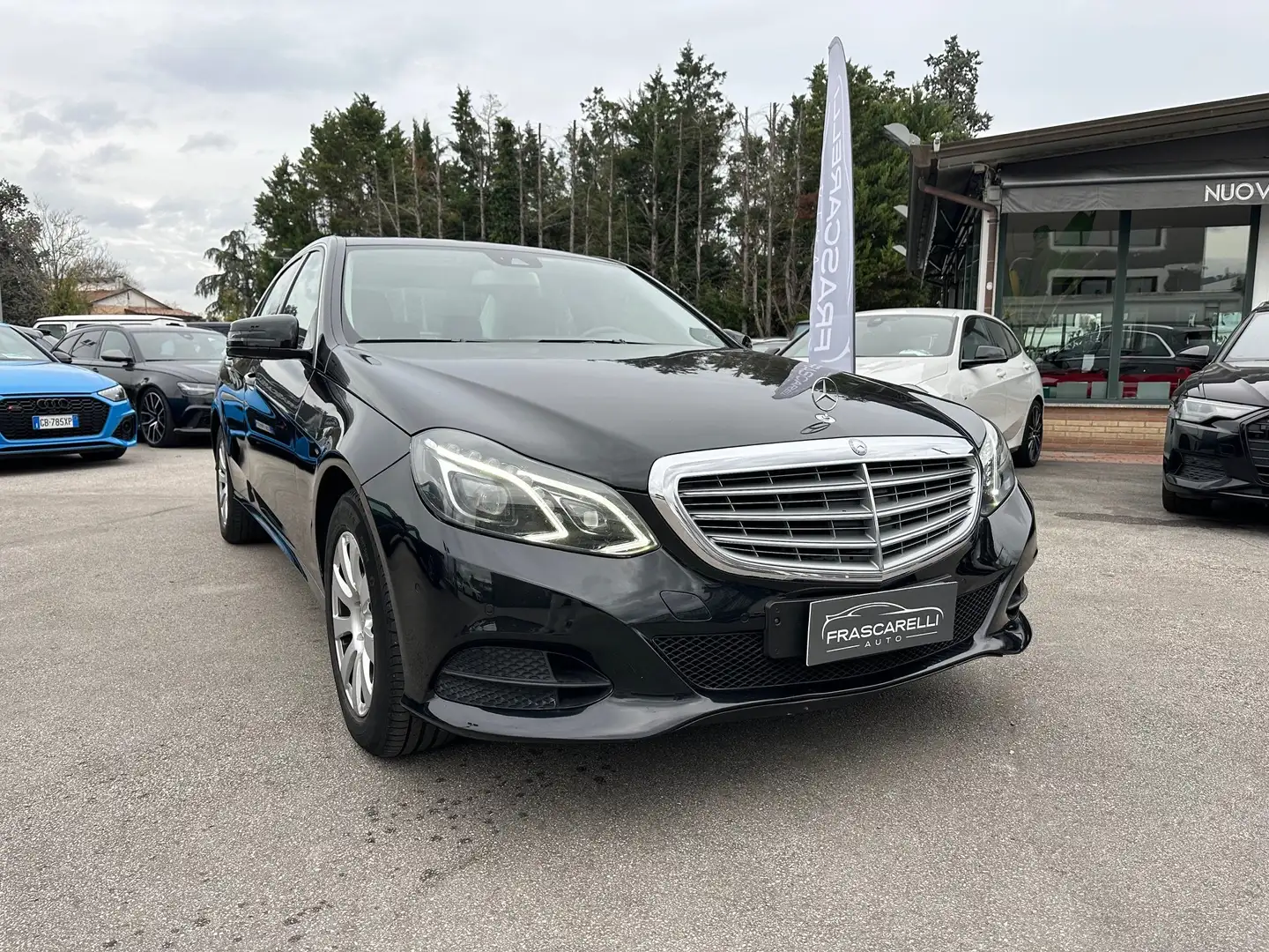 Mercedes-Benz E 220 cdi be Elegance /MOTORE NUOVO A KM 213000/C. AUTOM Nero - 1