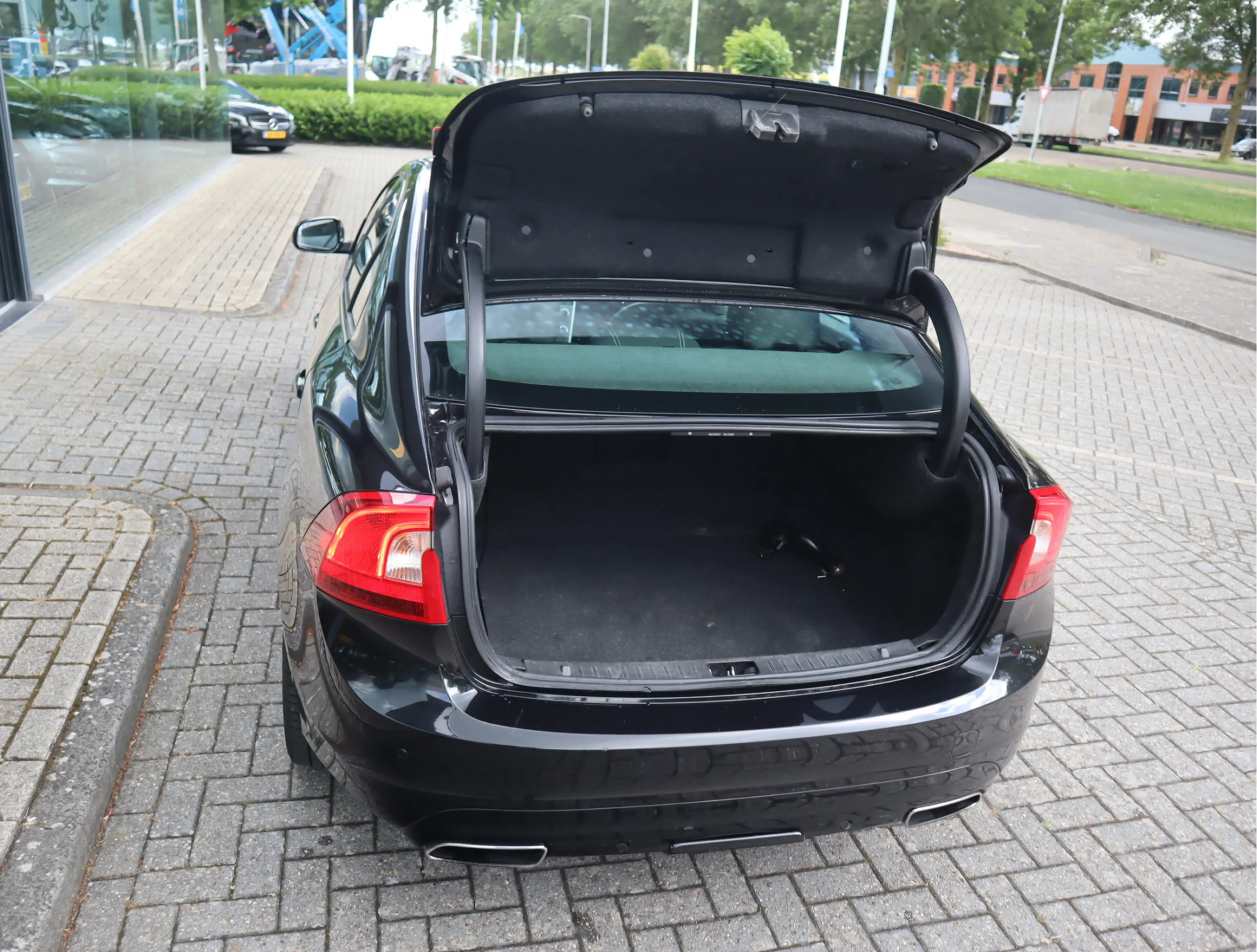 Volvo S60 2.0 T3 Nordic+ Navi / Afn Trekh / Elekramen / Crui — photo 7