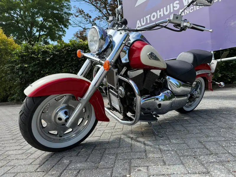 Suzuki Intruder 1500 - foto 6