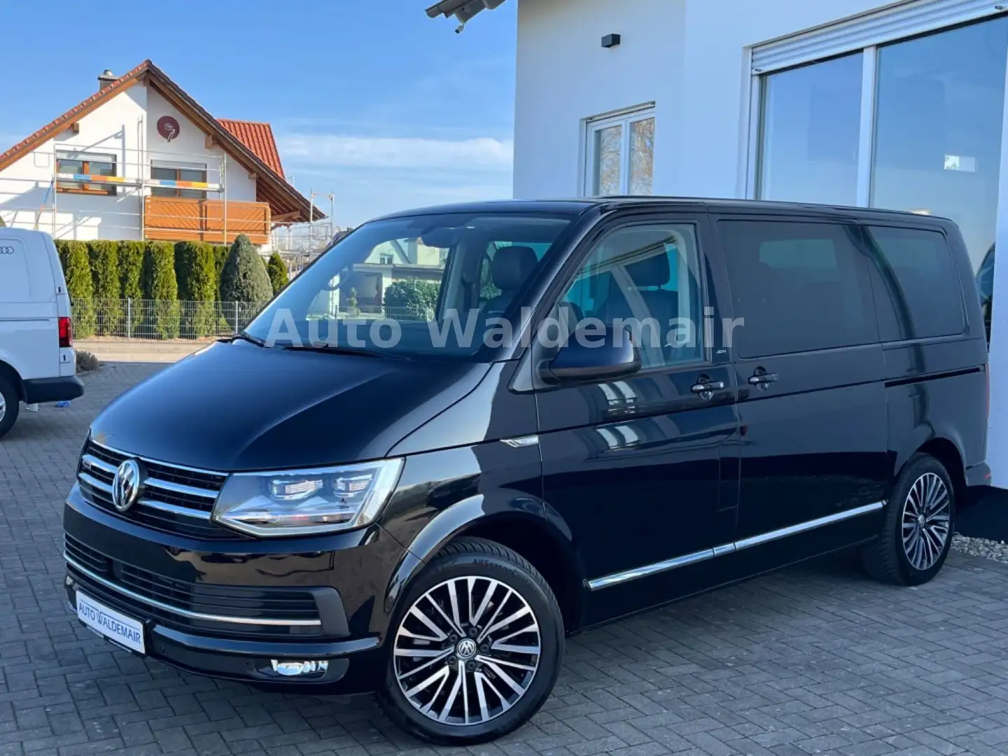 Volkswagen T6 Multivan Join 4Motion DSG LED Schiebedach DAB Negro - 1