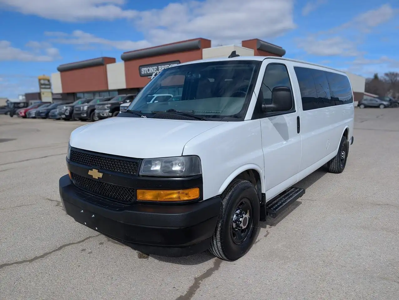2022 Chevrolet Express Passenger