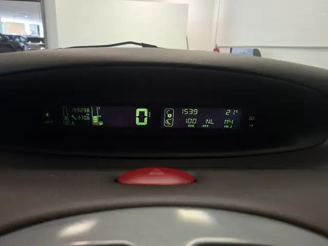 Citroen Xsara Picasso view 14