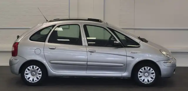 Citroen Xsara Picasso view 5