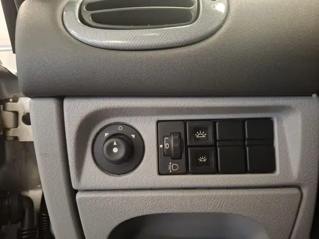 Citroen Xsara Picasso view 11