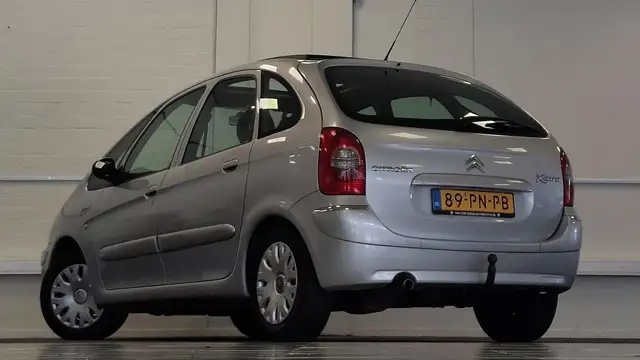 Citroen Xsara Picasso view 6