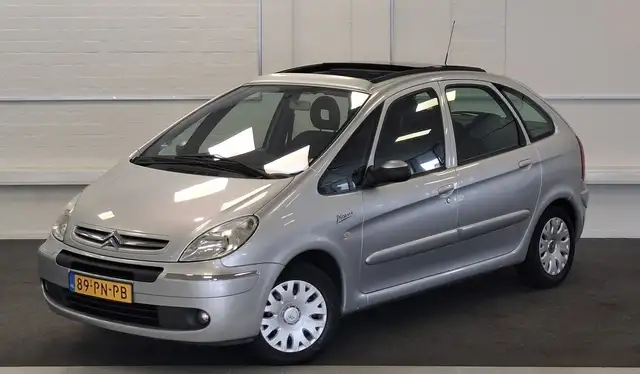 Citroen Xsara Picasso view 25