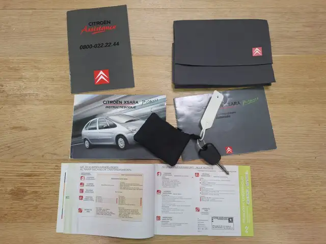 Citroen Xsara Picasso view 23