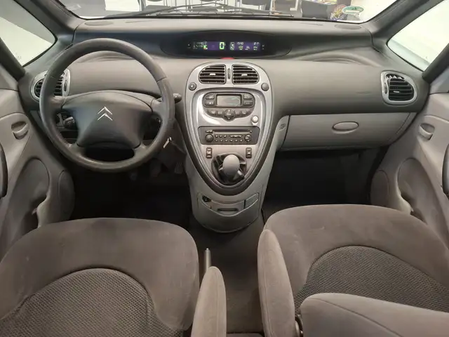 Citroen Xsara Picasso view 18