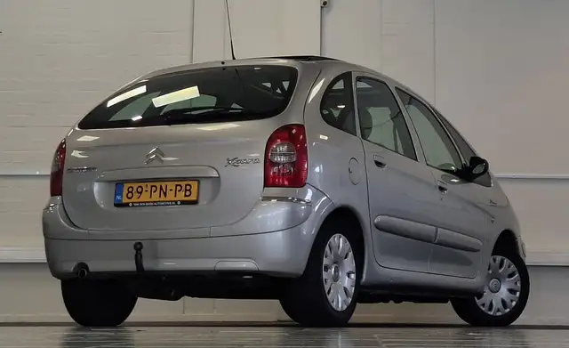 Citroen Xsara Picasso view 7