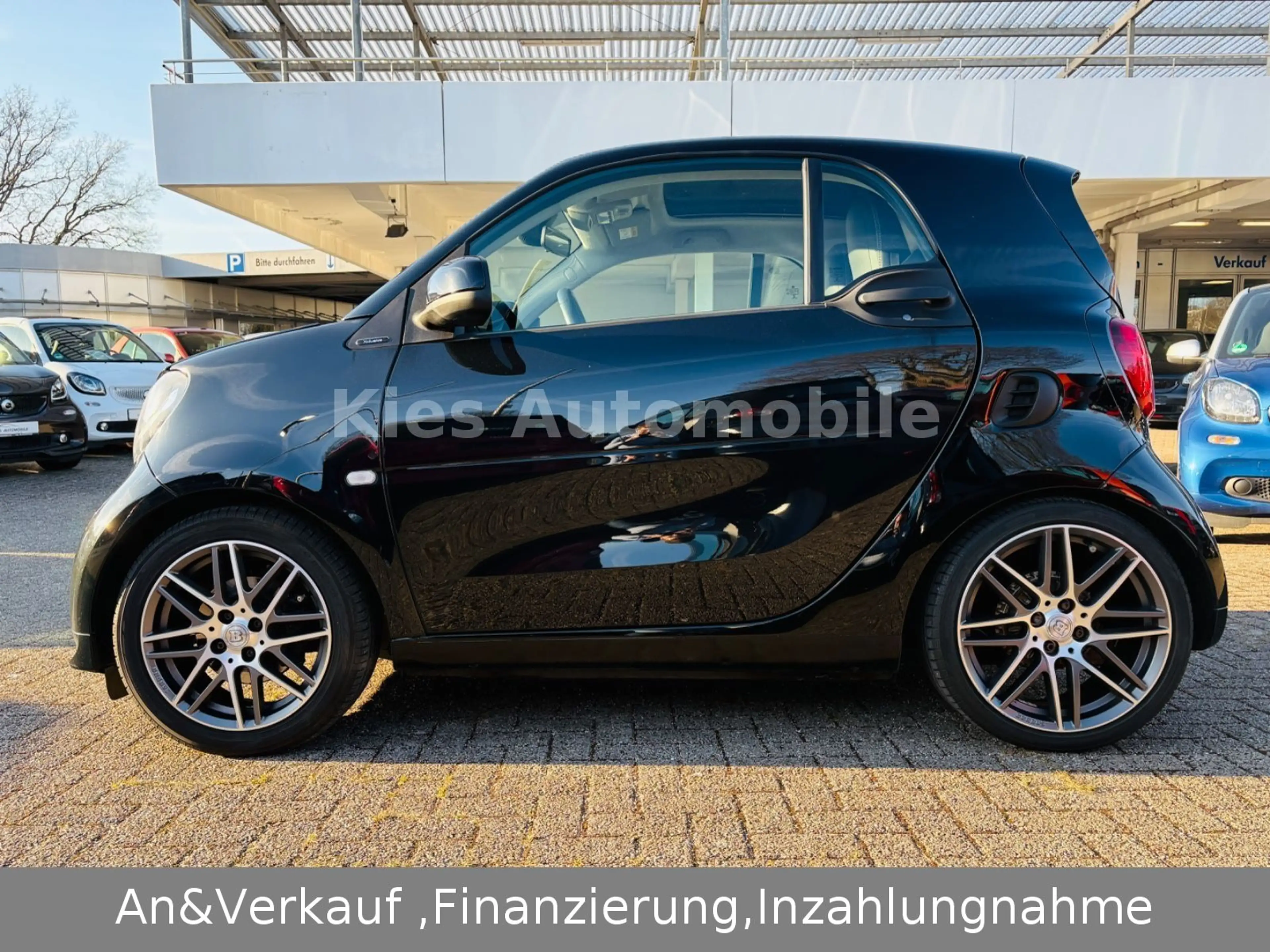 smart forTwo Brabus Xclusive 109Ps LEDER/JBL/NAVI/PANO — photo 3