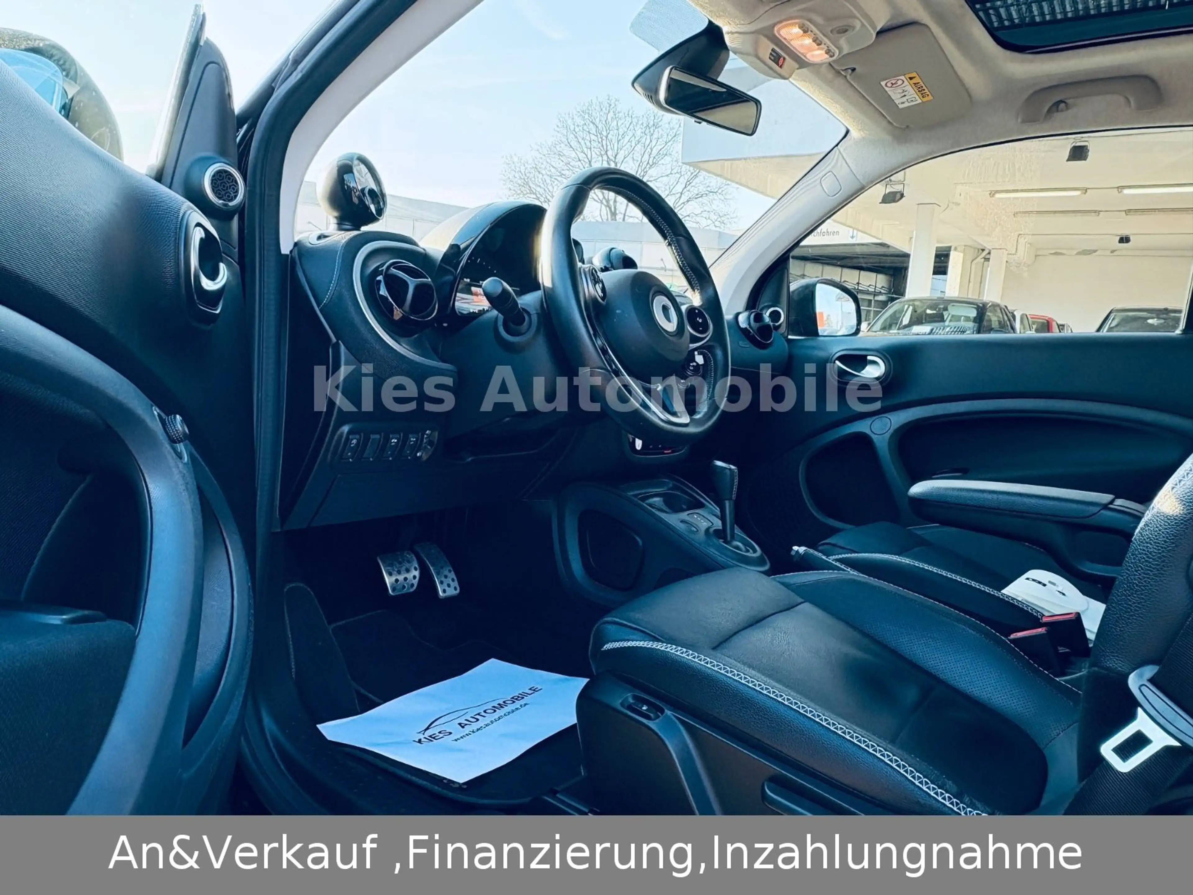 smart forTwo Brabus Xclusive 109Ps LEDER/JBL/NAVI/PANO — photo 12