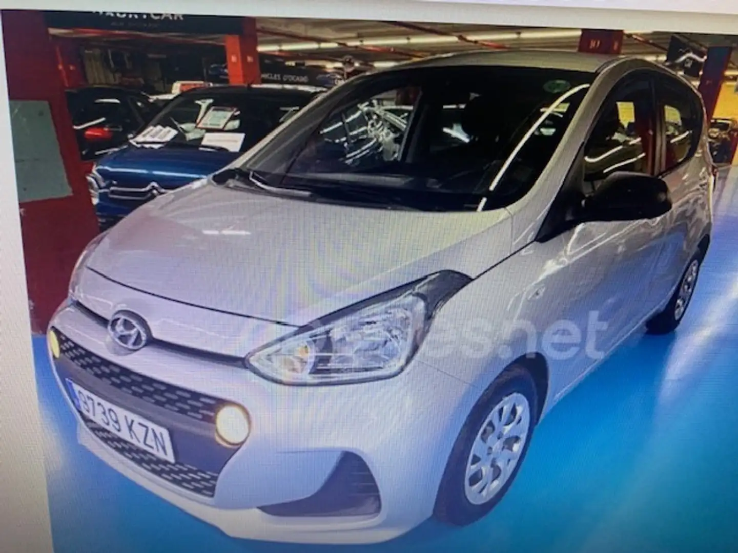 Hyundai i10 1.0 MPI Go Aut. Plateado - 1