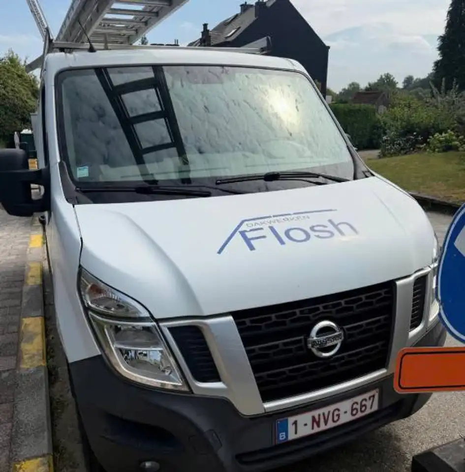 Nissan NV400
