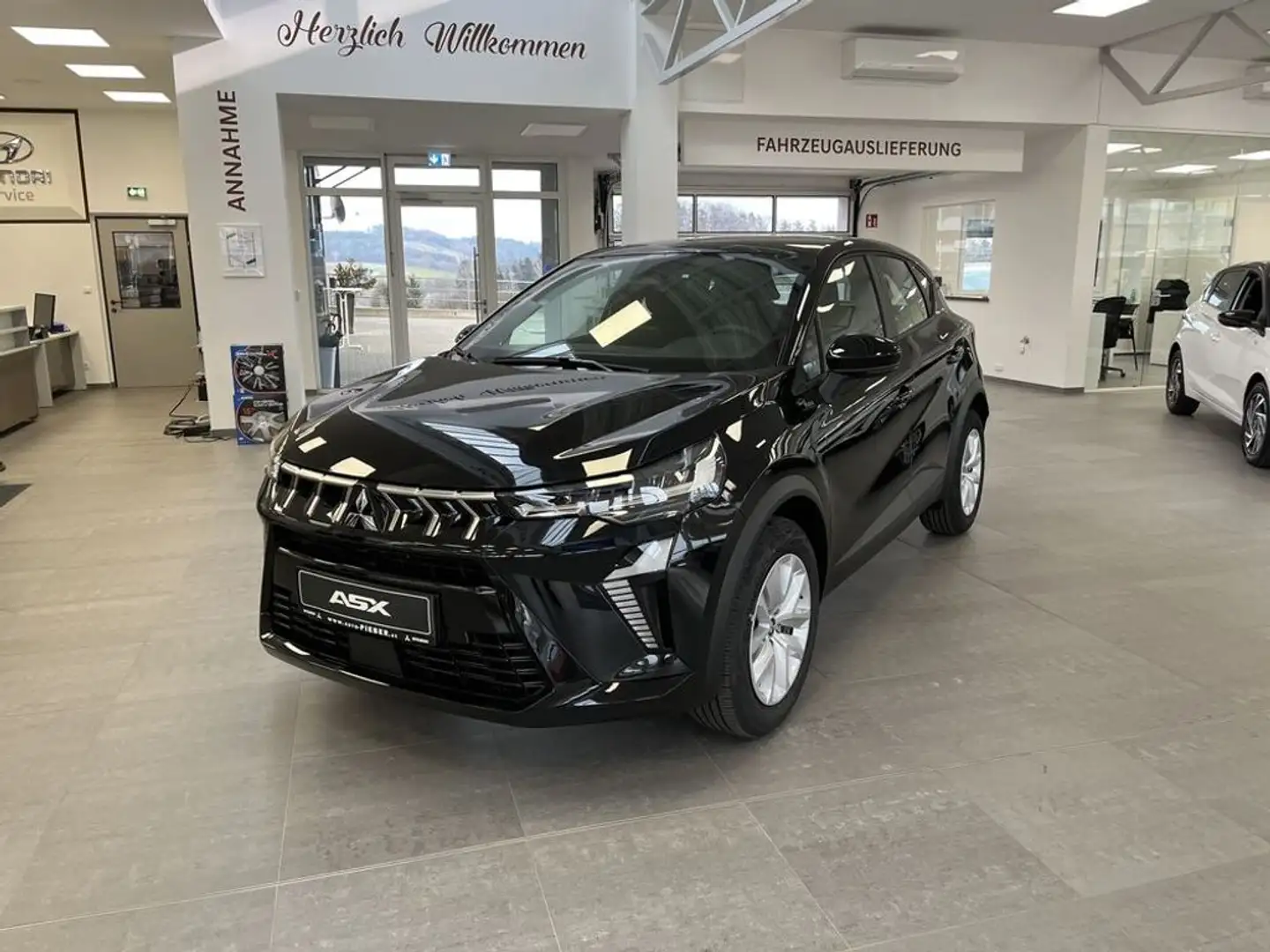 Mitsubishi ASX ASX 1,0 Petrol Inform *RFK, Klima, Tempomat* Schwarz - 2