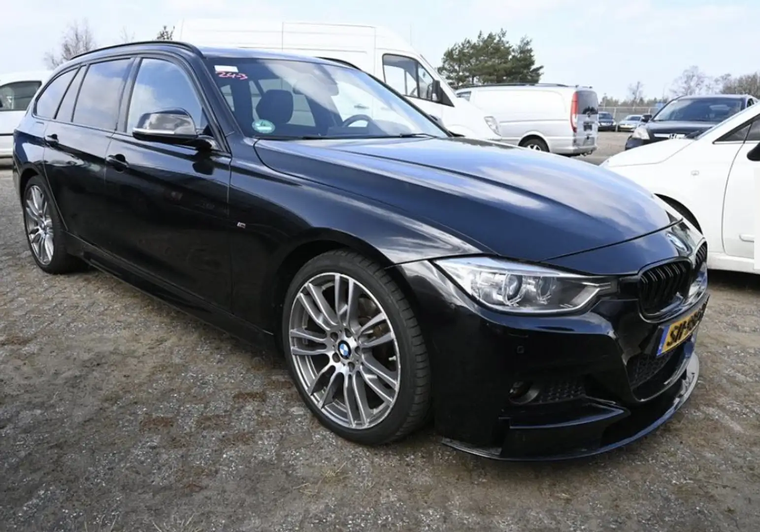 BMW 320 3.20d xdrive m sport Black - 2