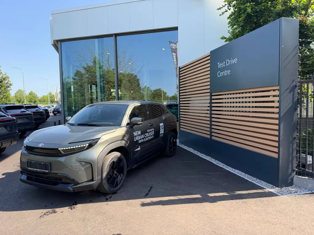 Toyota Urban Cruiser 0 из Европы — купить под ключ