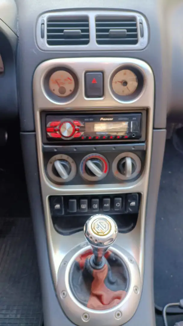 MG MGF F 1.8i - 2