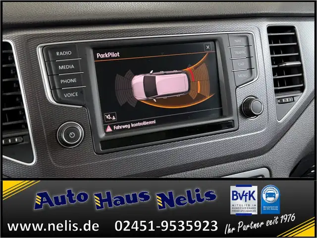 Volkswagen Golf Sportsvan view 13