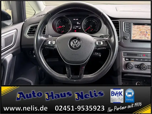 Volkswagen Golf Sportsvan view 11