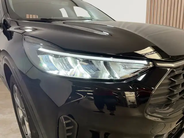 Ford Kuga view 4