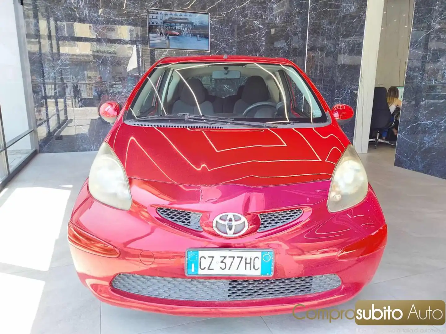 Toyota Aygo 1.0 12V VVT-i 3 porte Sol Rosso - 1