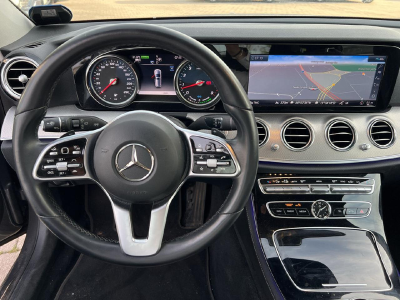 Mercedes-Benz E 200 E 200,LED,NAVI,DISCTRONIC,KAMERA,AHK,el.HECKKLAPPE — photo 9