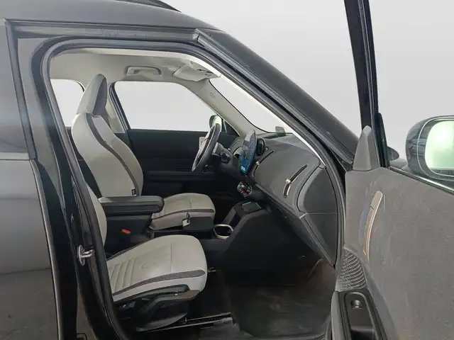 Mini Countryman view 11