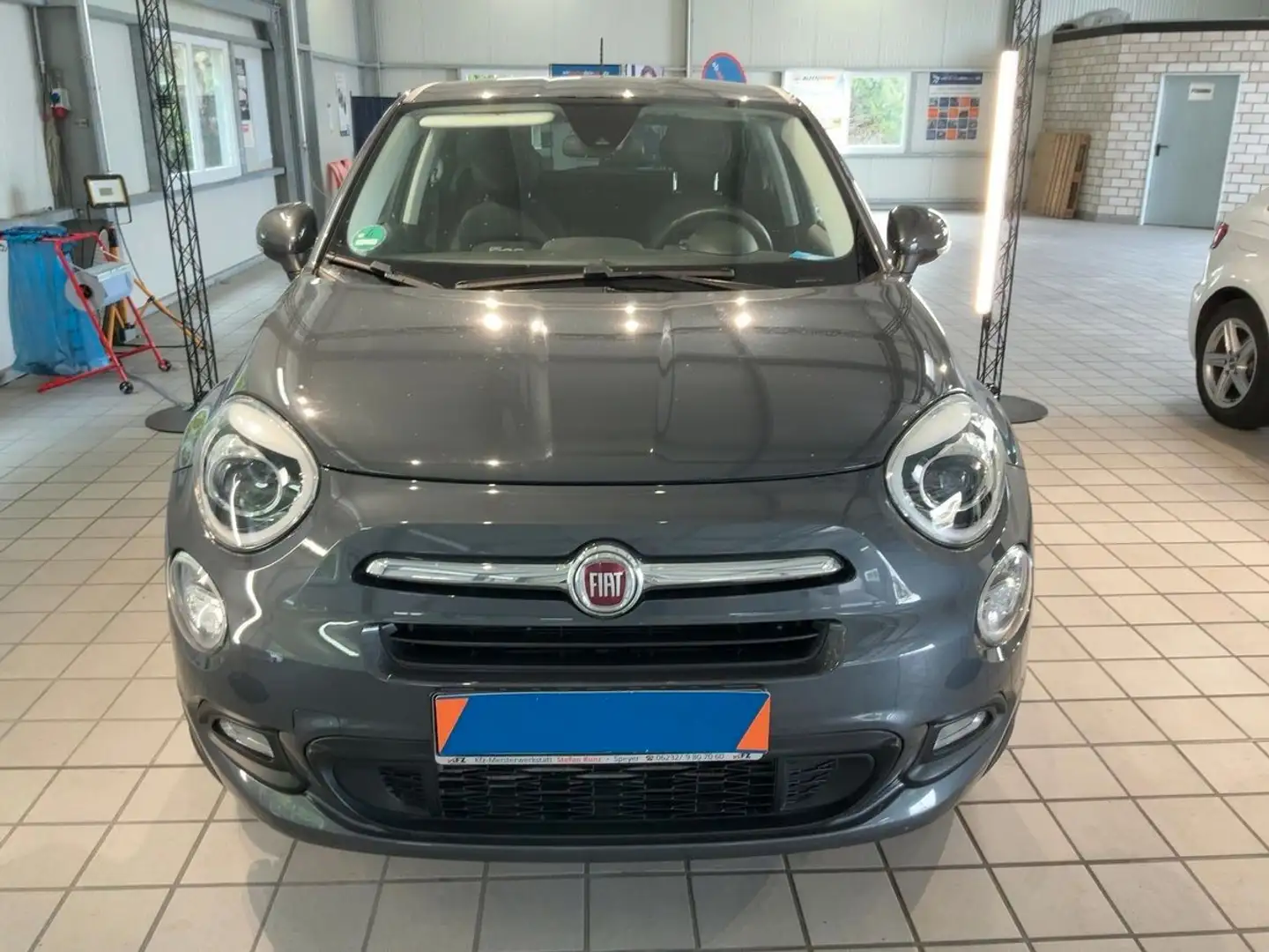 Fiat 500X Lounge KLIMA NAVI SHZG LMF Grau - 2