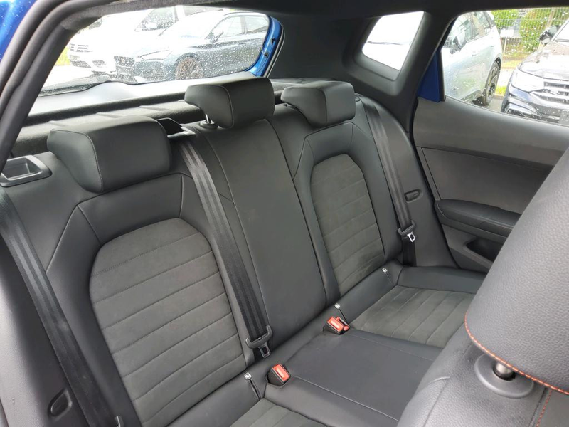 SEAT Arona 1.0 TSI FR SHZ W-LAN AHK ACC FACEL. LED — photo 8