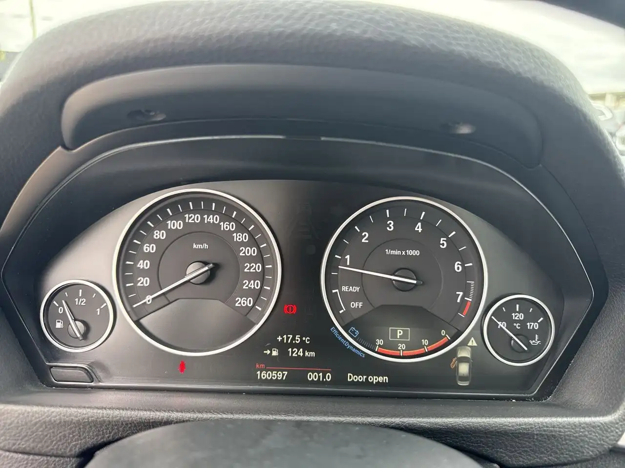 BMW 3 Series снимка BMW 3 Series