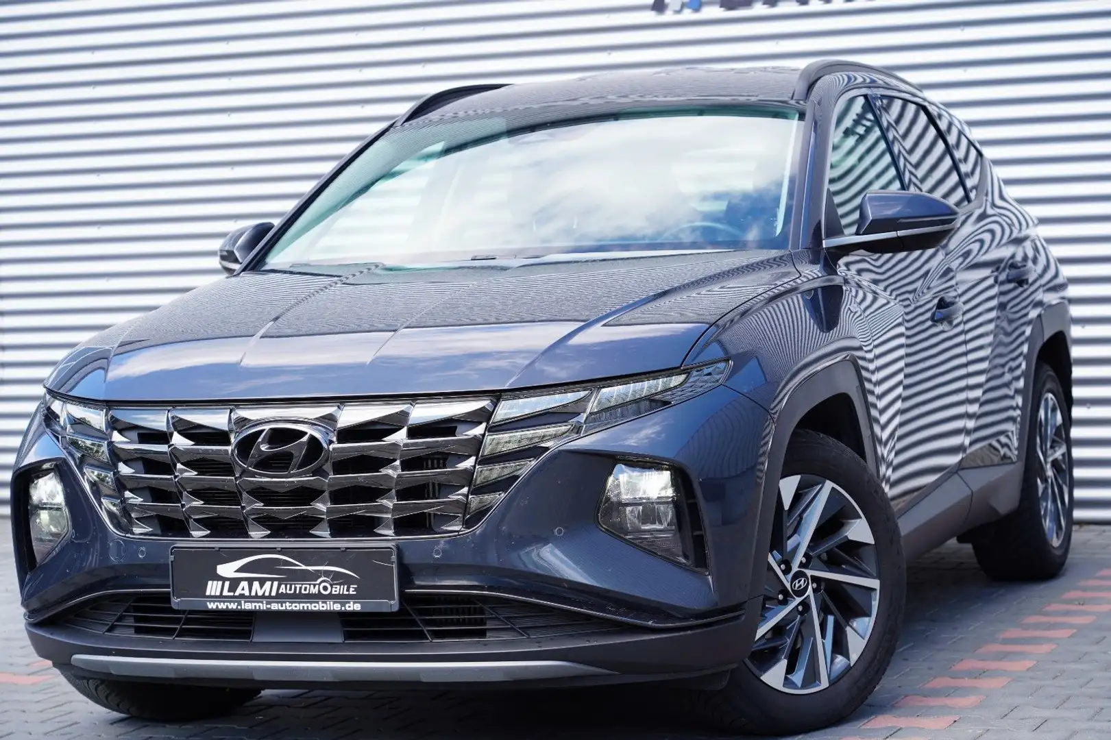 Hyundai TUCSON 1.6 CRDI Trend Mild-Hybrid 2WD KAM NAVI Grau - 1