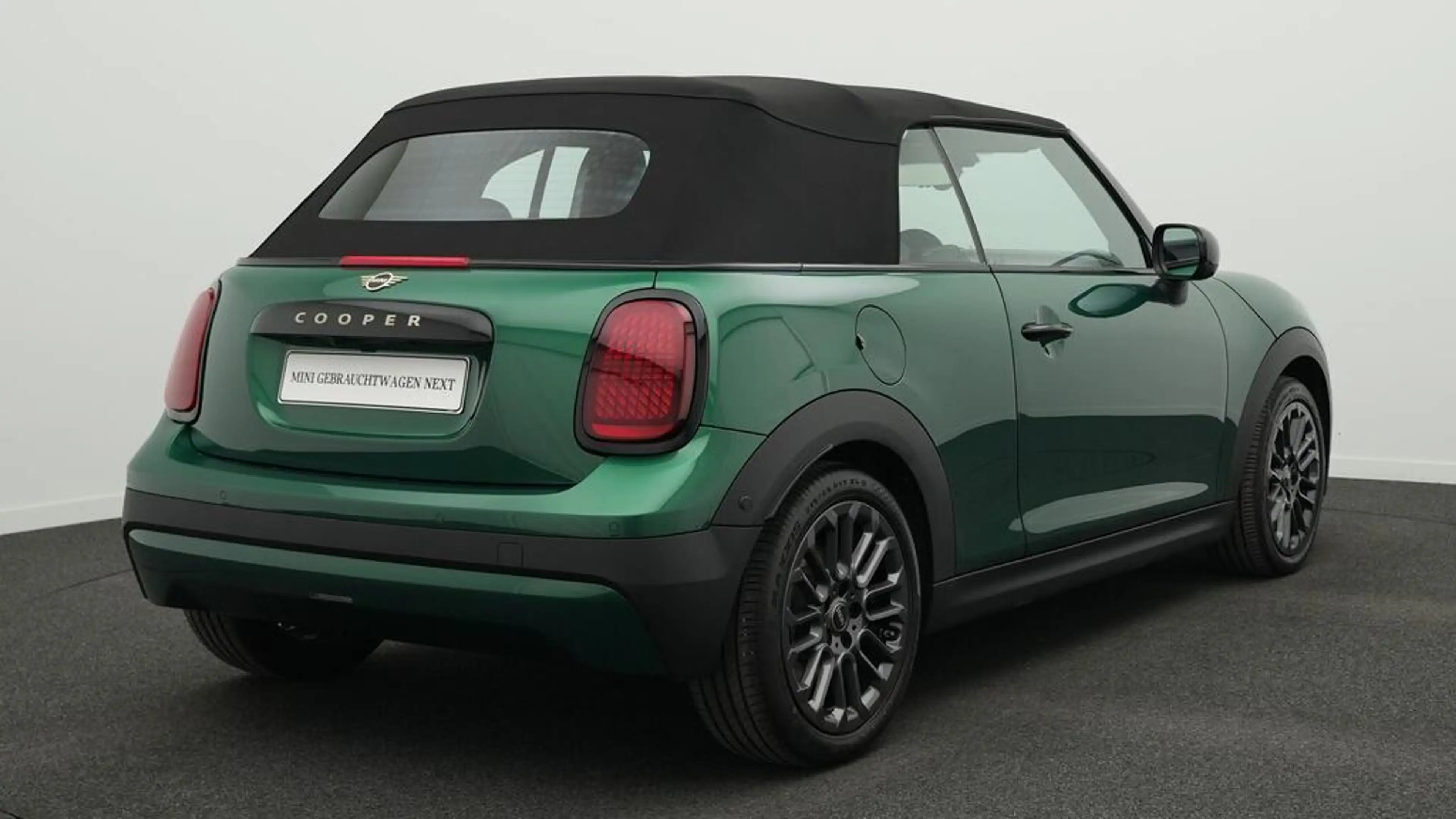 MINI Cooper C Cabrio Favoured Trim — photo 4