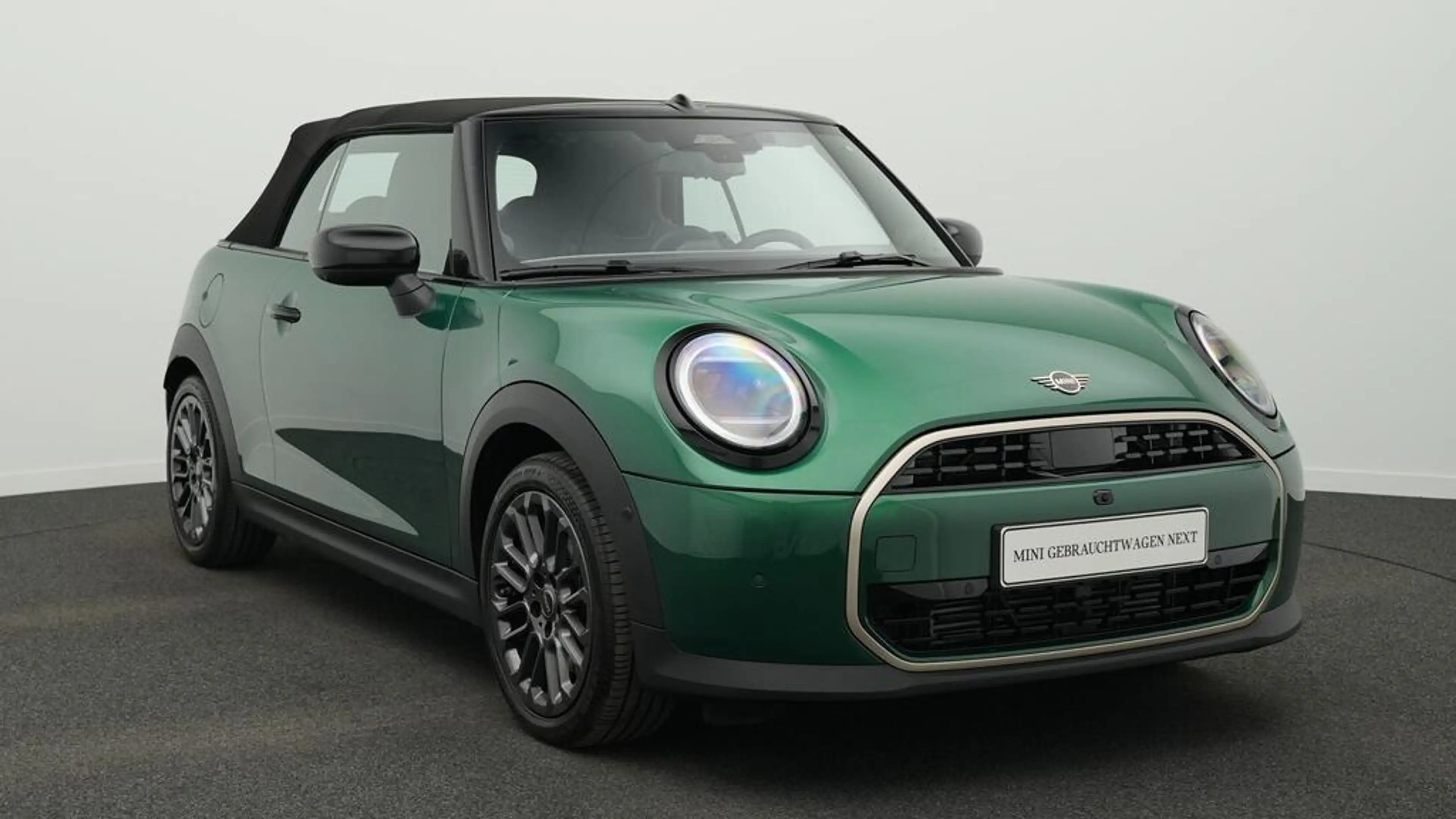 MINI Cooper C Cabrio Favoured Trim — photo 14