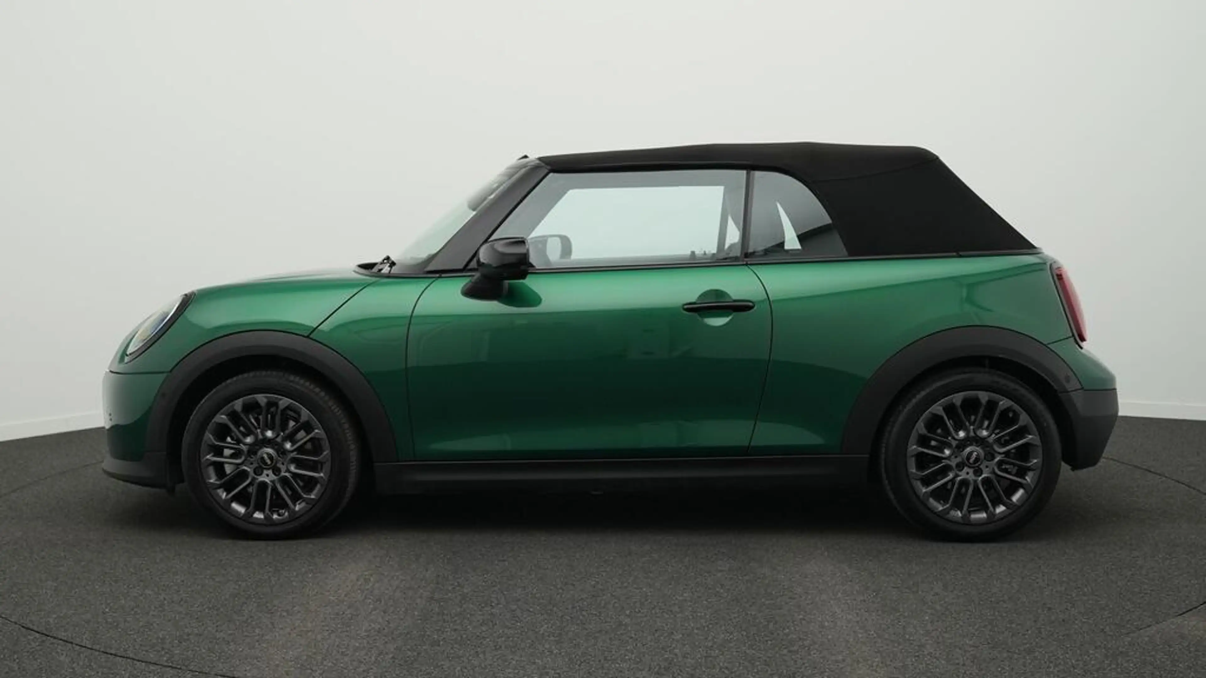 MINI Cooper C Cabrio Favoured Trim — photo 2