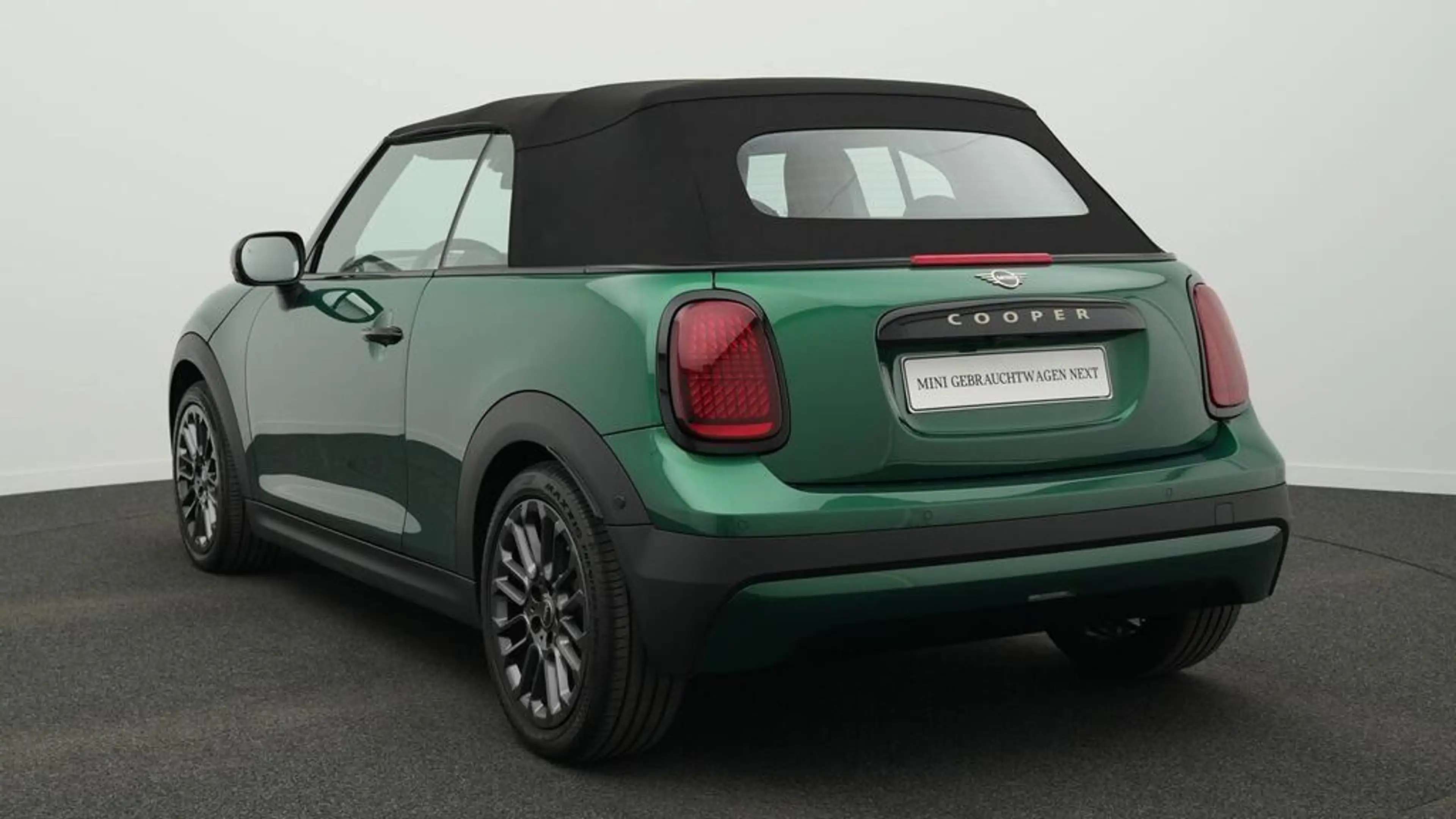 MINI Cooper C Cabrio Favoured Trim — photo 6