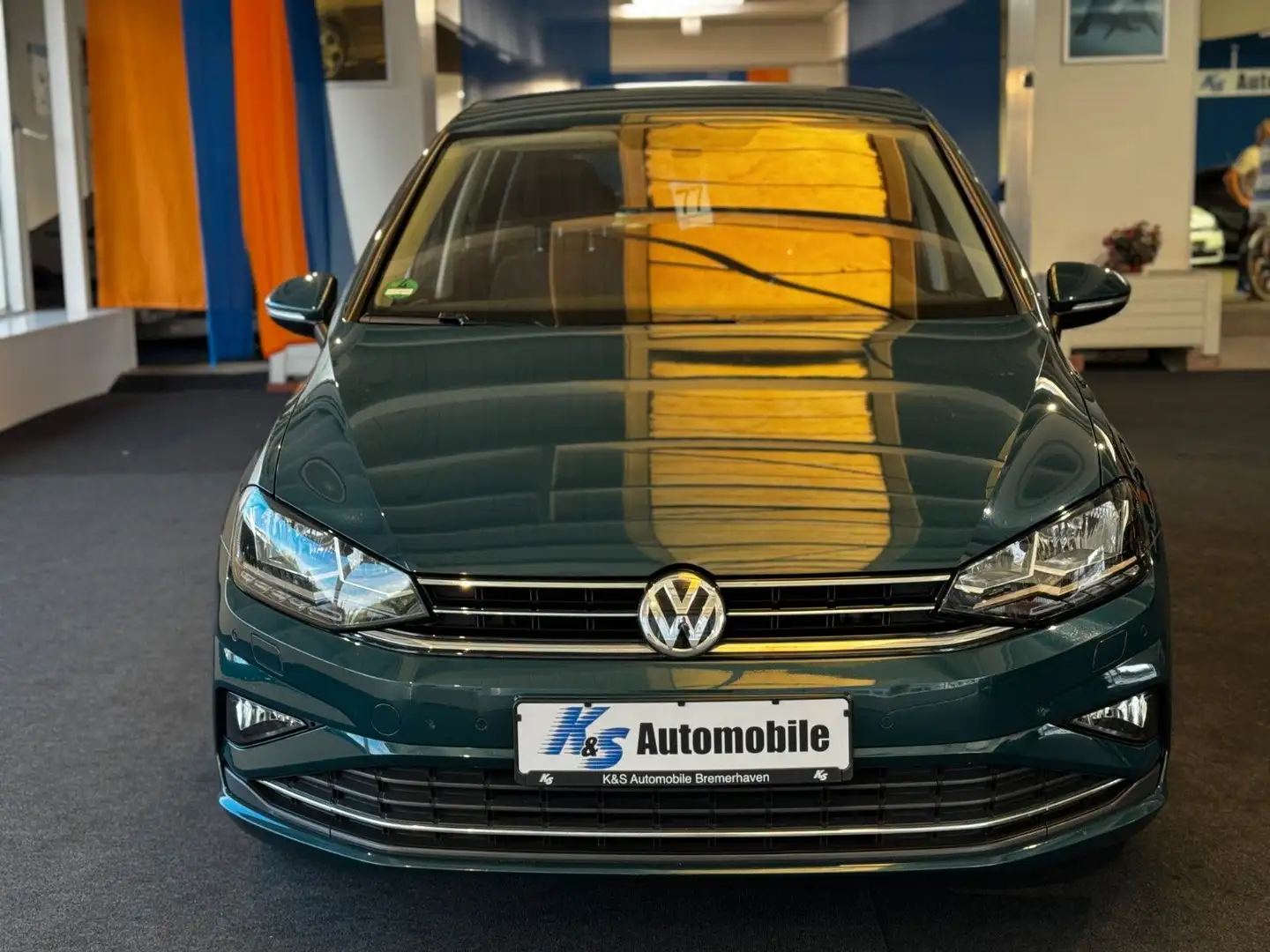 Volkswagen Golf Sportsvan VII Join *LED*NAVI*SHZ*PDC* Grün - 2