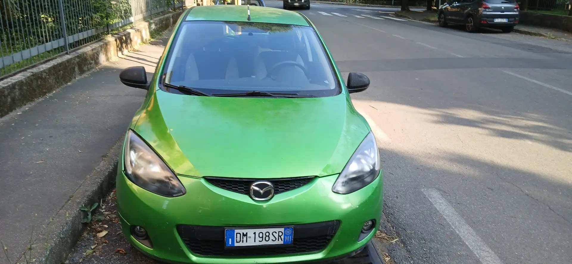 Mazda 2 5p 1.3 Play 75cv - 1