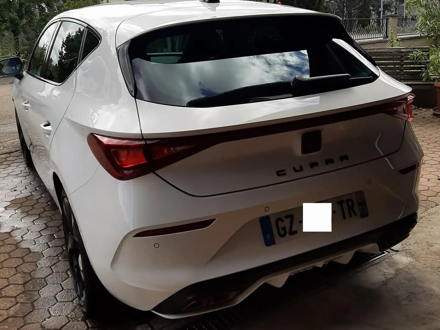 CUPRA Leon Hybride 245cv Blanc - 1
