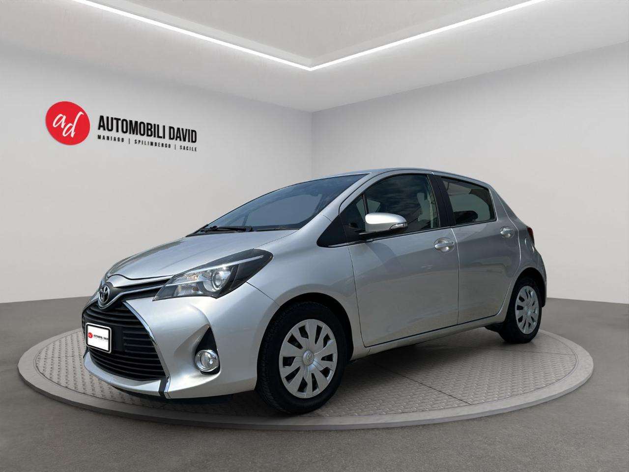 Toyota Yaris 1.0 5 porte Active