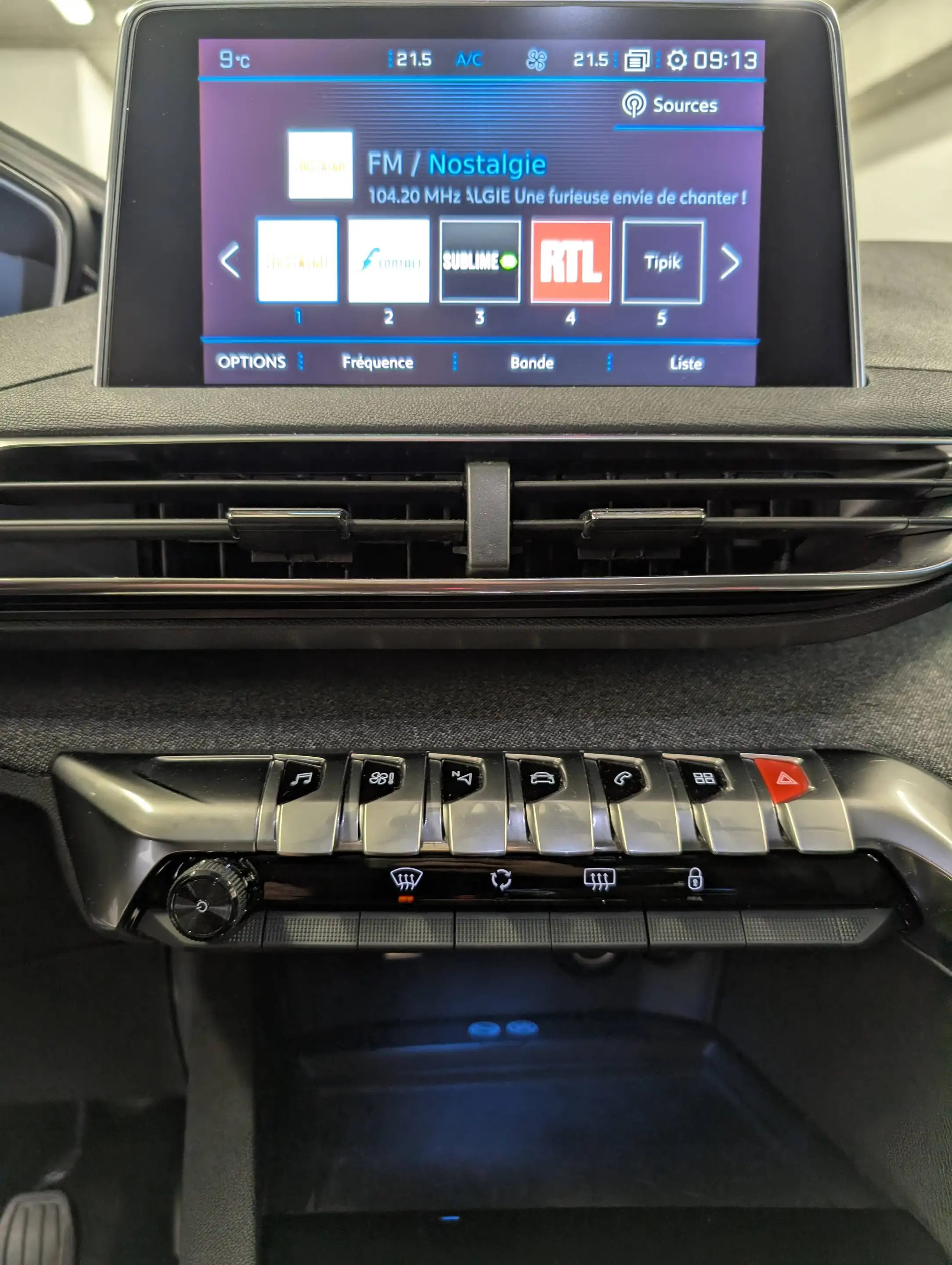 Peugeot 3008 1.5BlueHDi Allure *NAVI-LED-CAMERA-PARKING-CRUISE* — photo 12