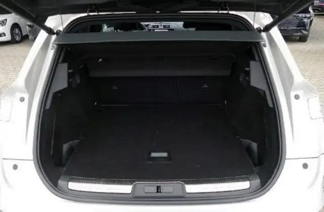 DS Automobiles DS 7 Crossback view 9