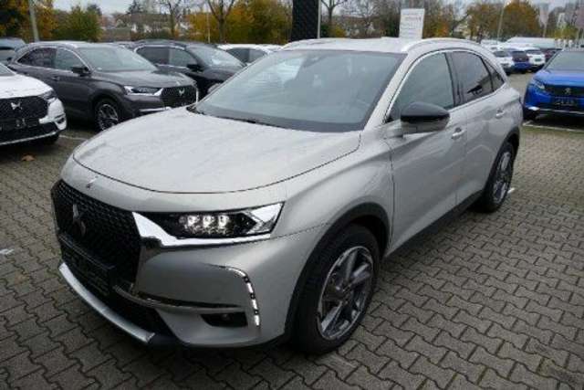 Imagine DS Automobiles DS 7 Crossback DS7 Crossback Hybrid 4x2 Rivoli + Navi./ Sitzh./ P