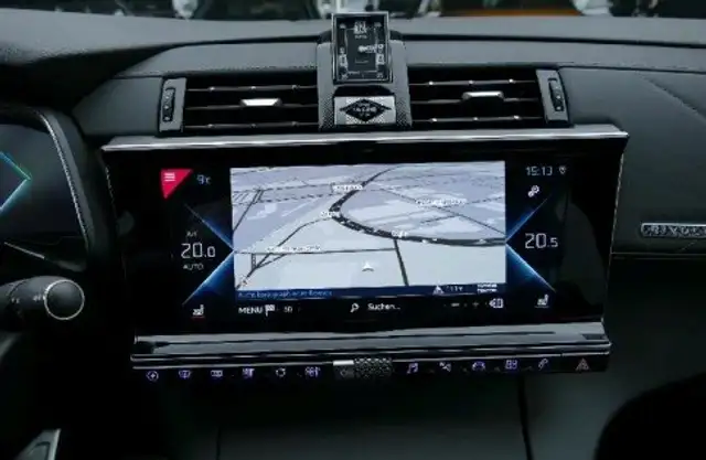 DS Automobiles DS 7 Crossback view 8