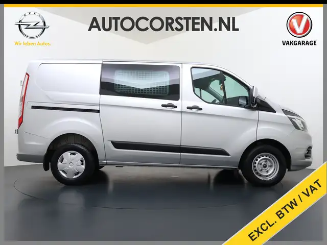 Ford Transit Custom view 3