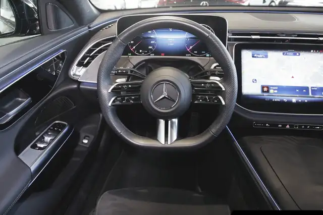 Mercedes-Benz E-Class view 12