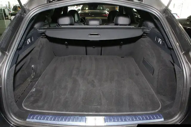 Mercedes-Benz E-Class view 15