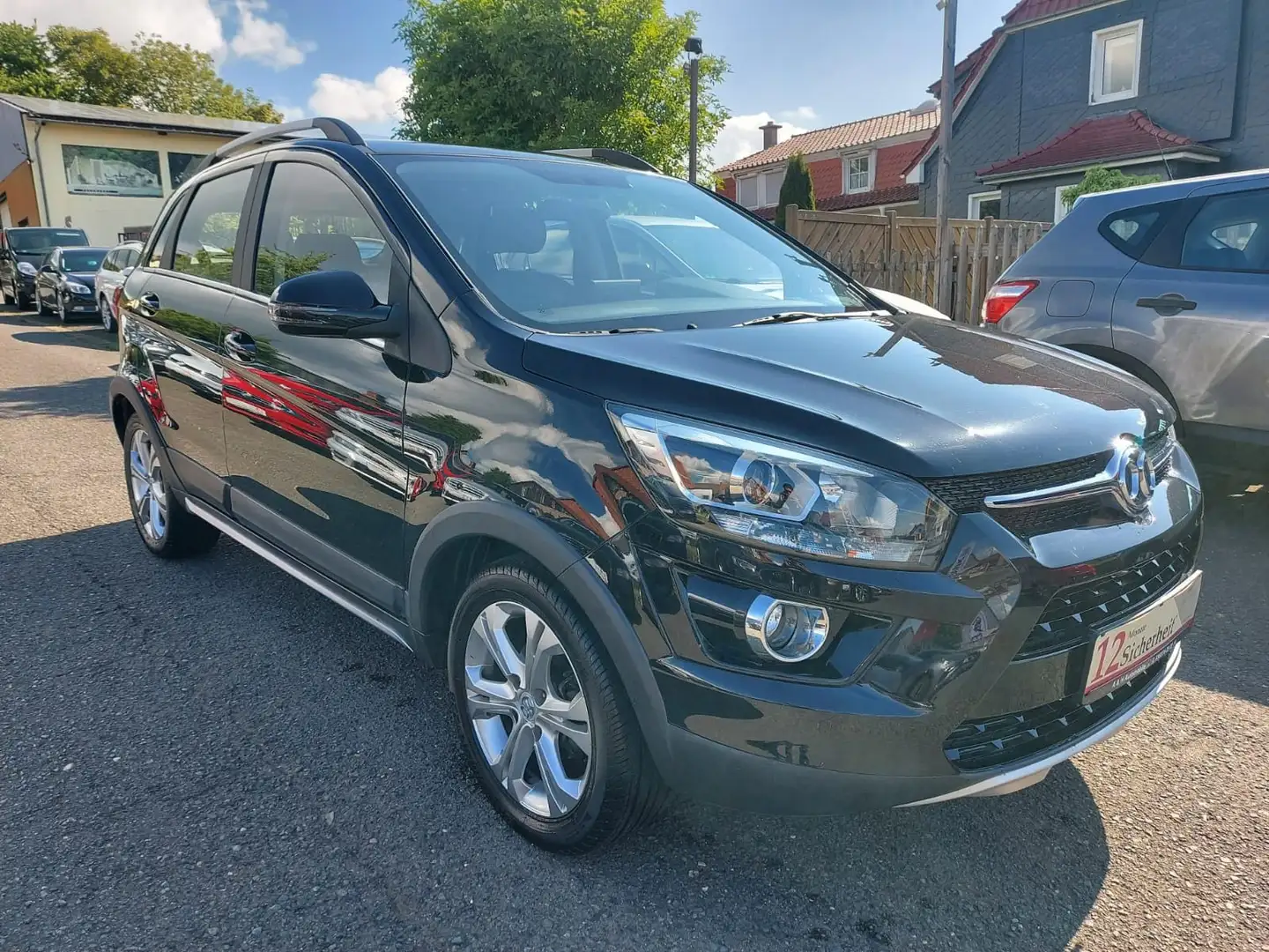 BAIC Senova X25 Baic Motor 1,4 L Senova X25 Klima PDC ALU HDMI Noir - 2