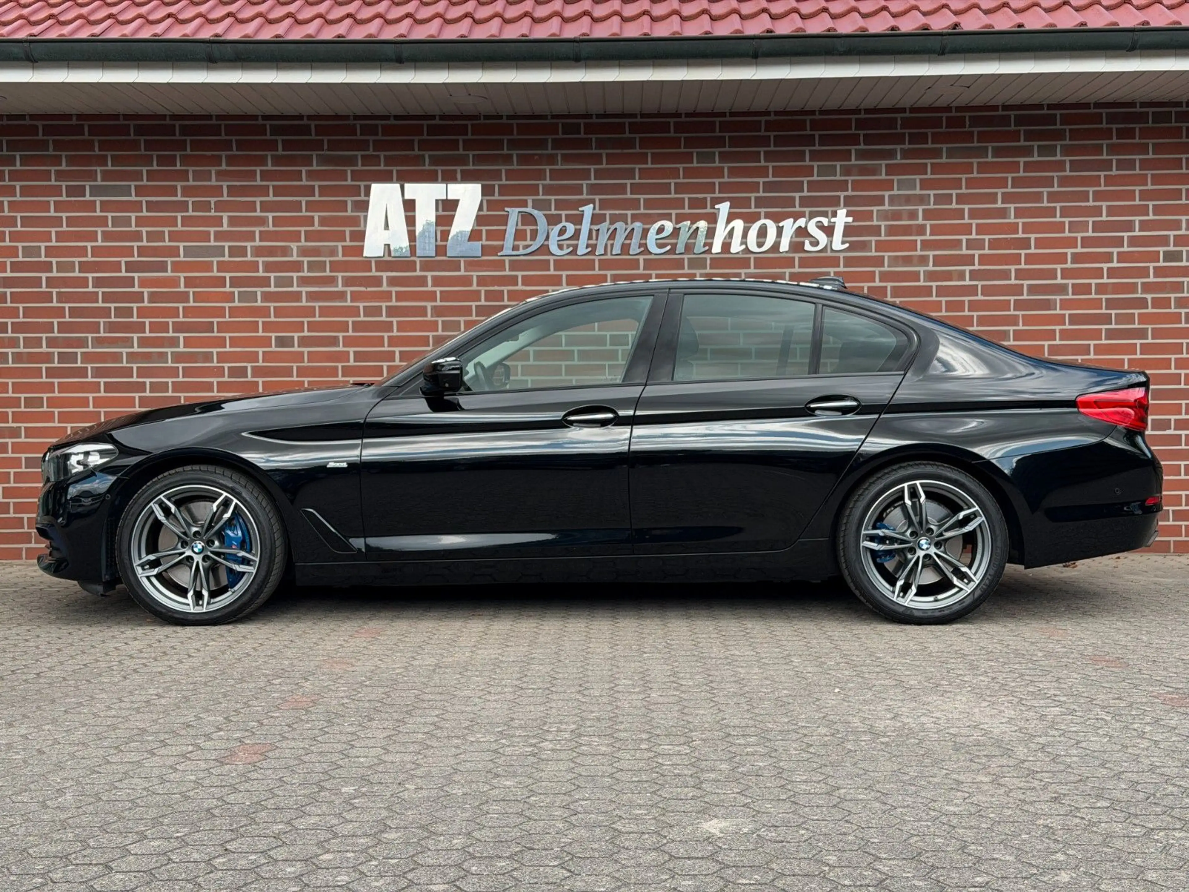 BMW 540 i Limousine xDrive Sport 360°*Leder*AHK — photo 2