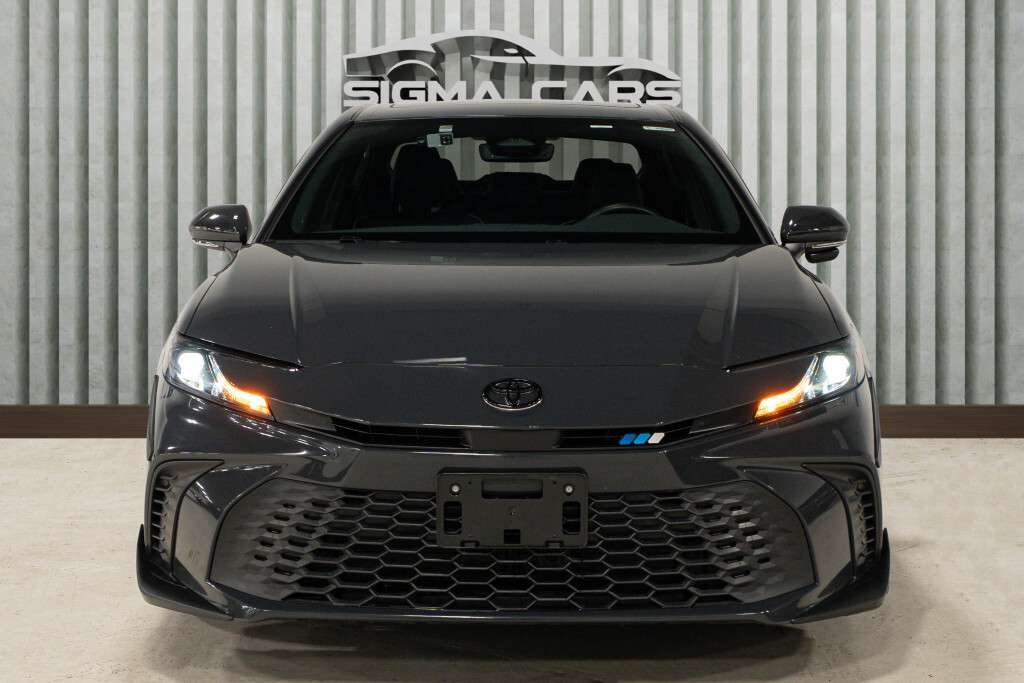 2025 Toyota Camry SE Upgrade |Heated Seats | Carplay | Backup Camera — снимка 1